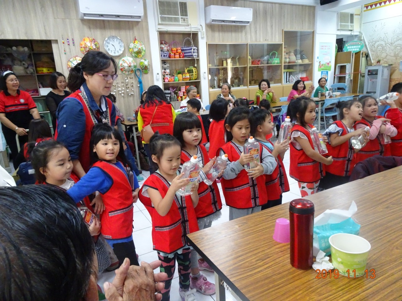 丹鳳附幼到原住民族文化健康站拜訪耆老