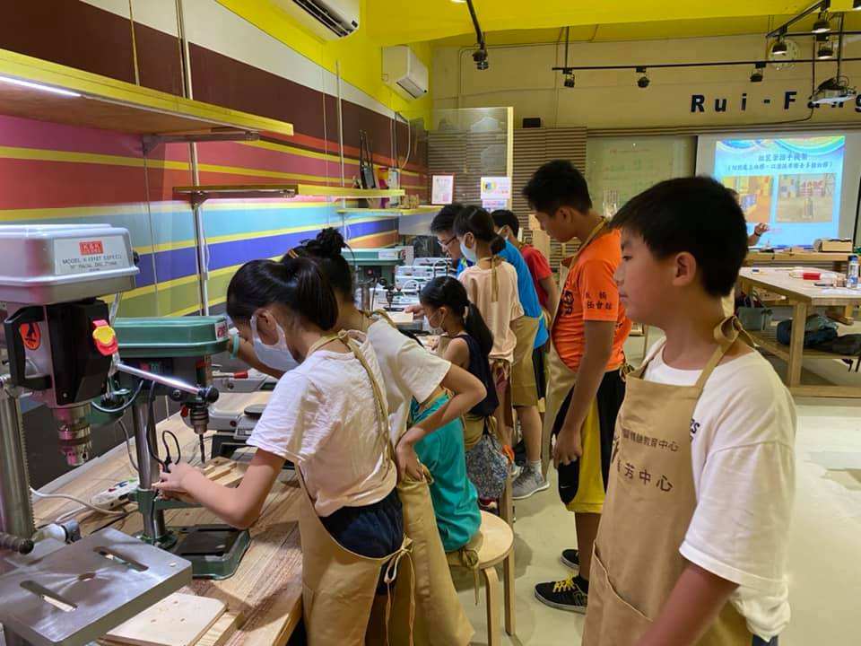 新北技職木工營 實踐國小瑞中手做