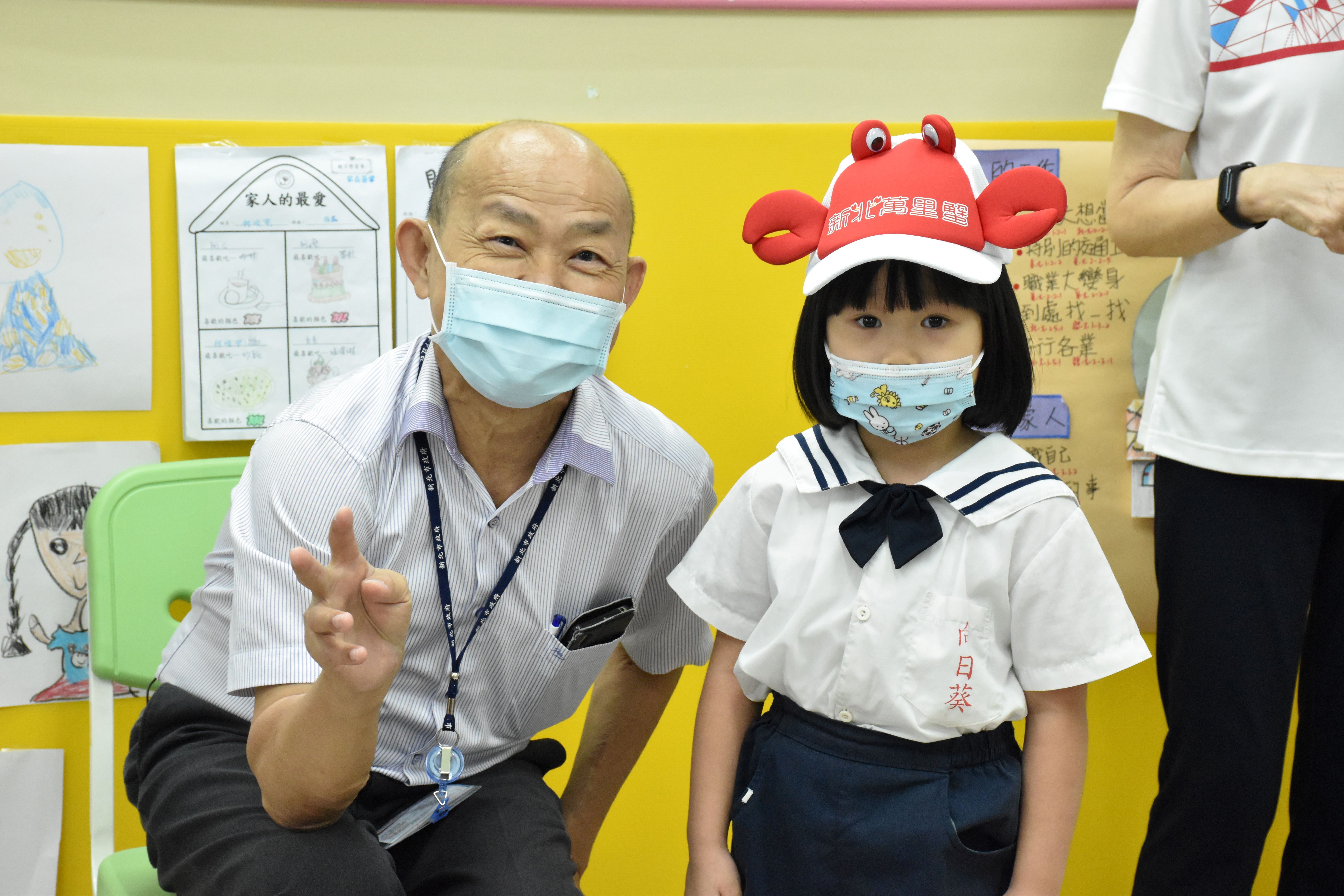 3.歐人豪副局長表示，新北市對於準公共化幼兒園品質十分重視，私立幼兒園加入準公共機制必須符合6項要件