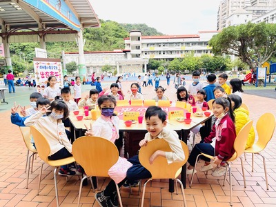 成州出衣食午吃辦桌.
