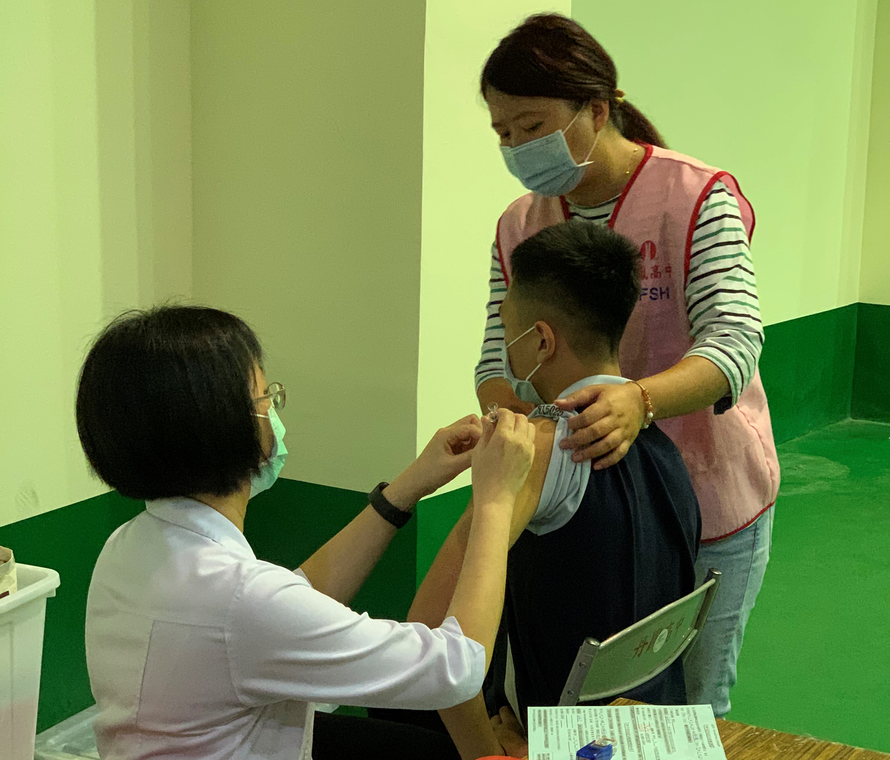新北市國高中職學生自22日開始施打BNT疫苗.jpg
