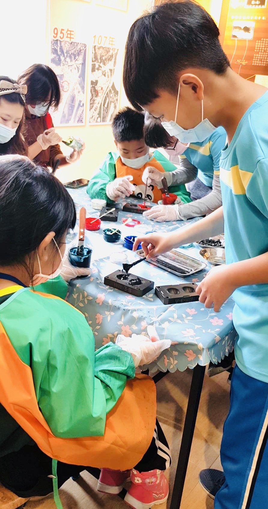 4.新北成州 花蓮萬寧兩校 成千成萬的教育希望 陳牽成萬的學子交流