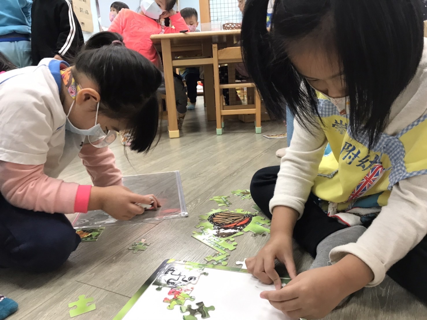 崇德附設幼兒園小朋友拼拼樂1.jpg