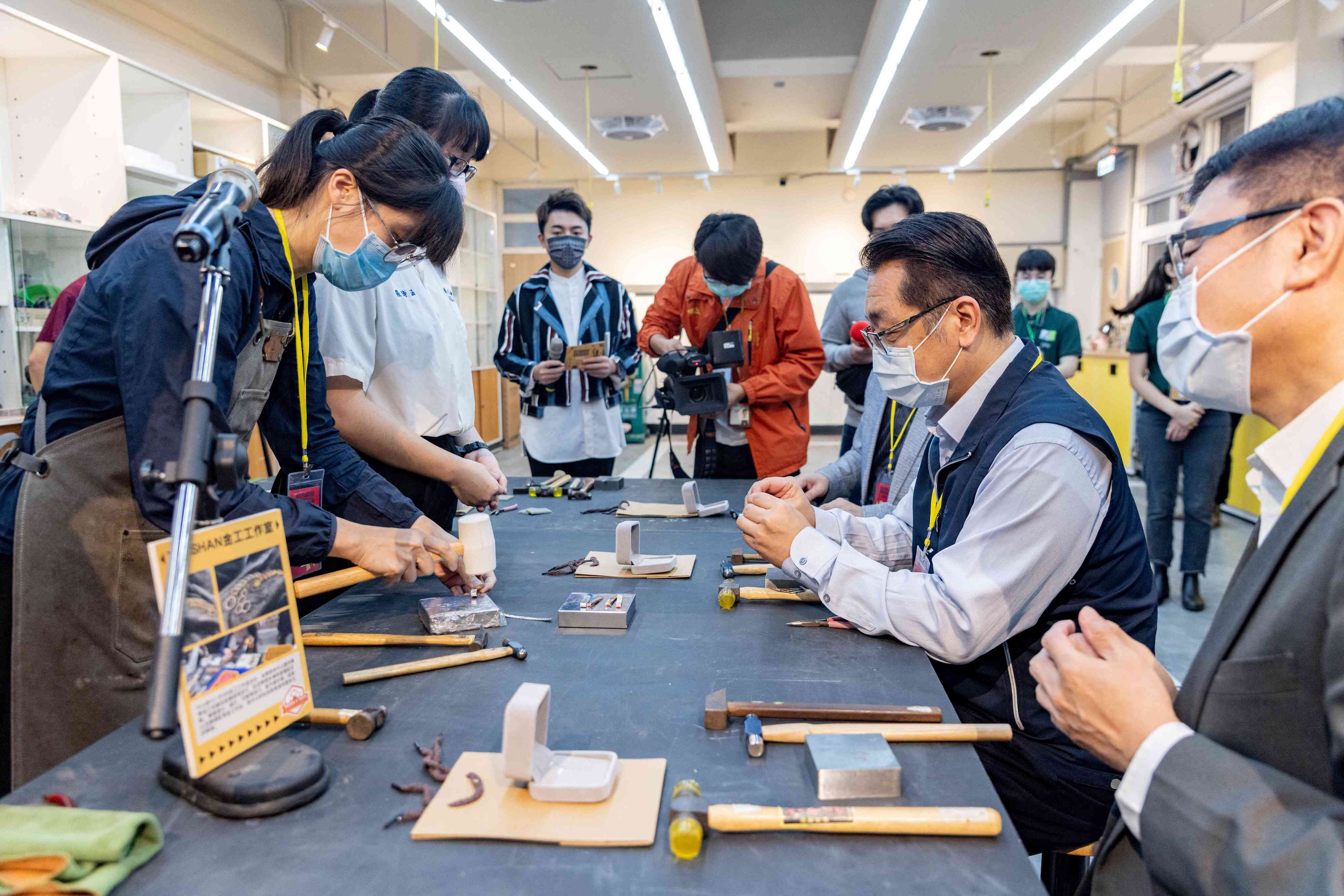 5.活動體驗金工製作純銀領帶夾.jpg