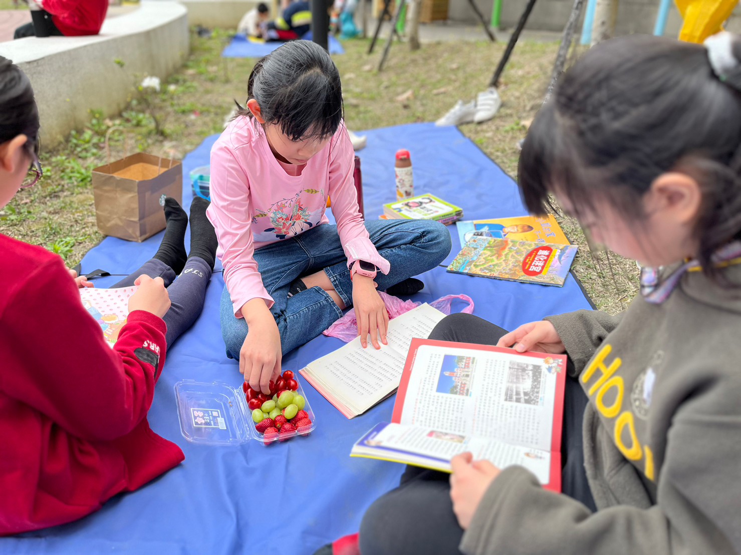 花開時節興穀好・春櫻佐餐品書香
