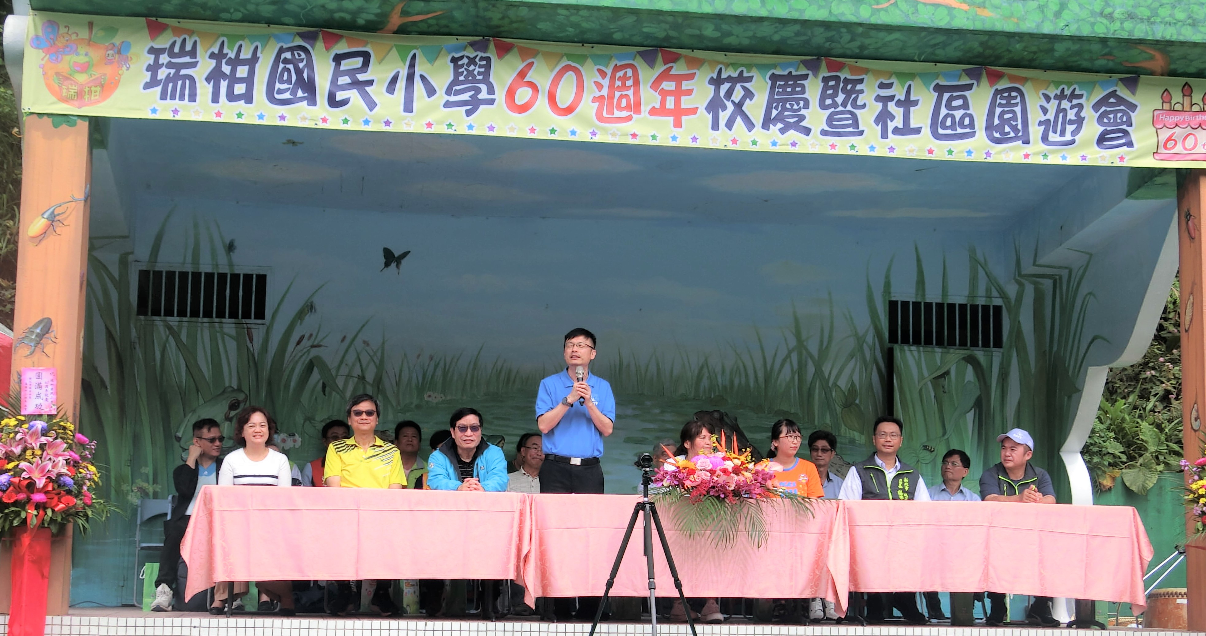教育局長張明文(站立者)表示，近五年市府補助學校超過2,200萬元，改善校園環境，提供學生優質學習場域.jpg