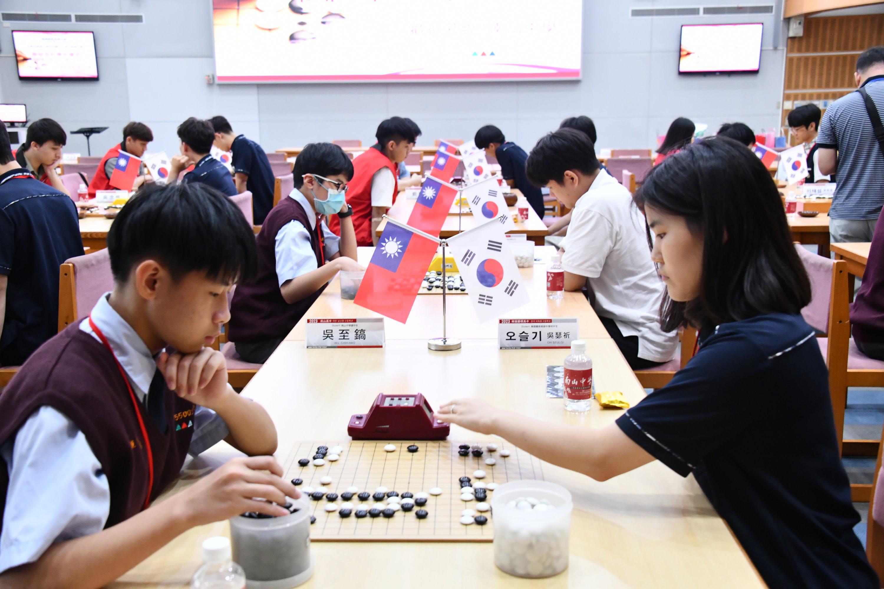 全國第一所圍棋隊學校與韓國圍棋高中締結友好聯盟