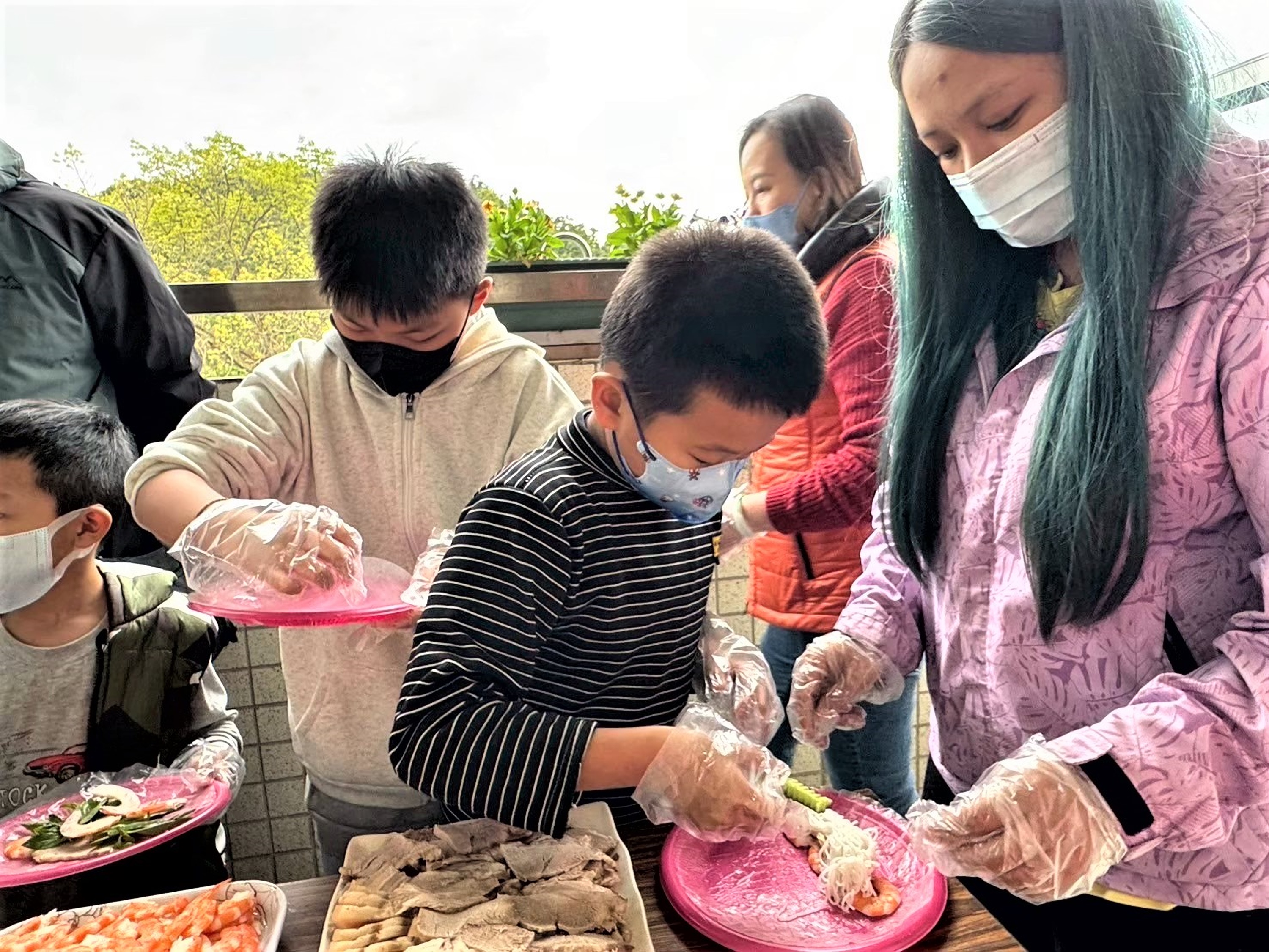 新北「家庭好食光」！孩子下廚培養生活力，親子共創愛的日常