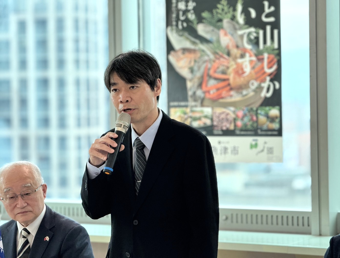 何茂田專員表示，新北市積極推動「校校都有國際姐妹校」計畫，透過產官學民協作串聯