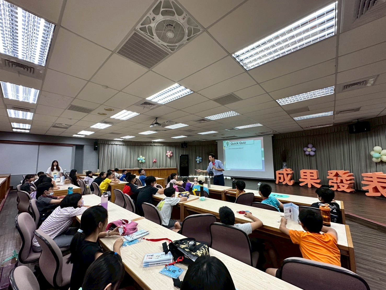 三民高中雙專班攜手打造育樂營  點亮國小生的科學想像