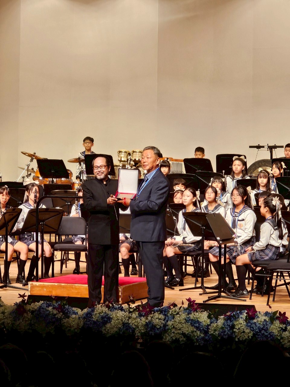 江翠國小管樂團指揮陳仁智老師勇奪2025濟州島國際管樂節U13音樂大賽-最佳指揮.jpg
