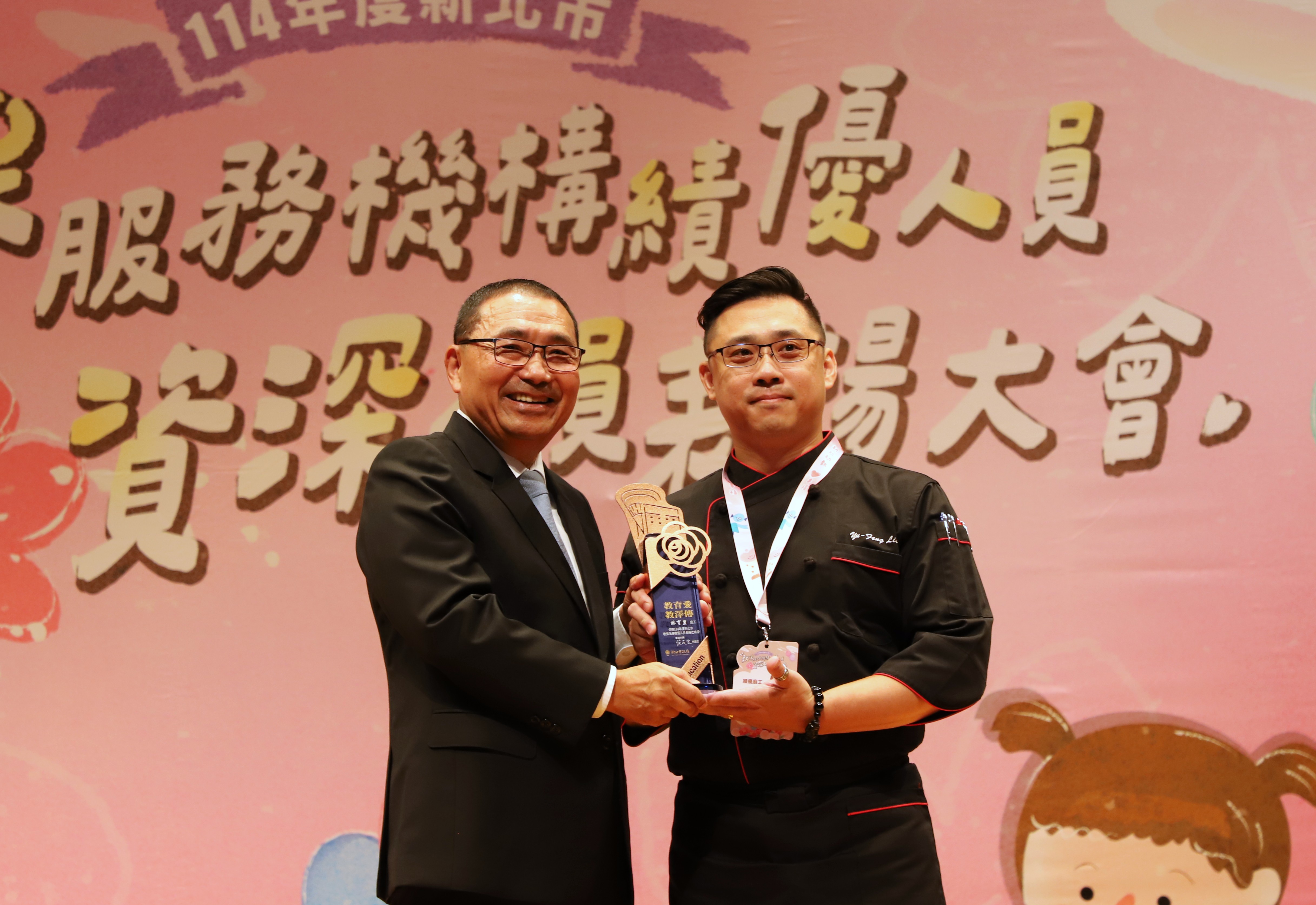 景新附幼林育豐廚工曾是義大利餐廳的主廚，將餐飲業管理經驗帶入校園