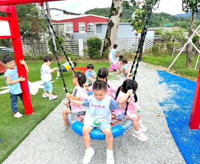 和平國小淡蘭古道共融鞦韆