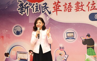 國際扶輪3523地區楊奕蘭前總監致詞