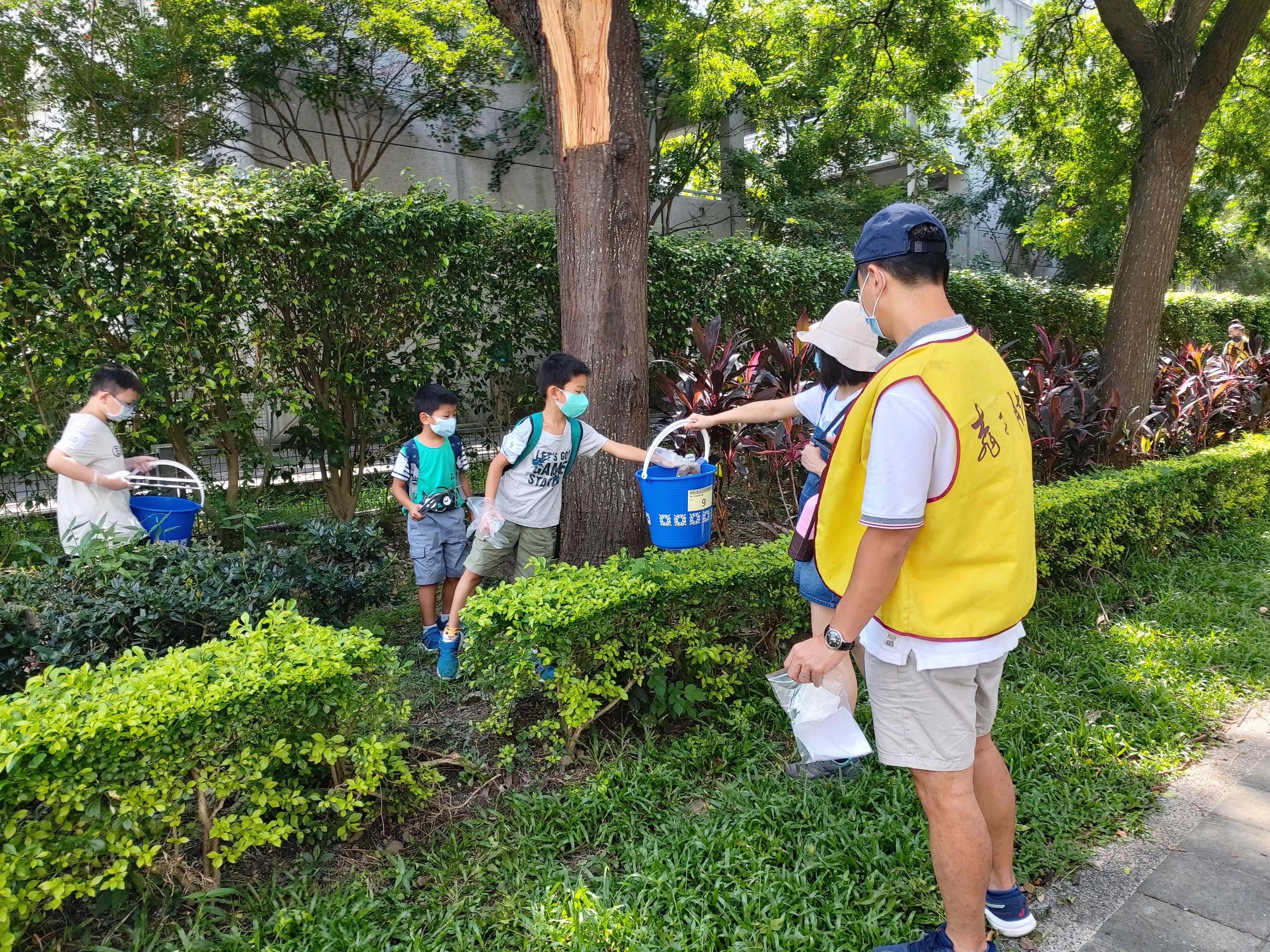 響應世界環境清潔日 近300親師生「愛桃子.淨校園」活動