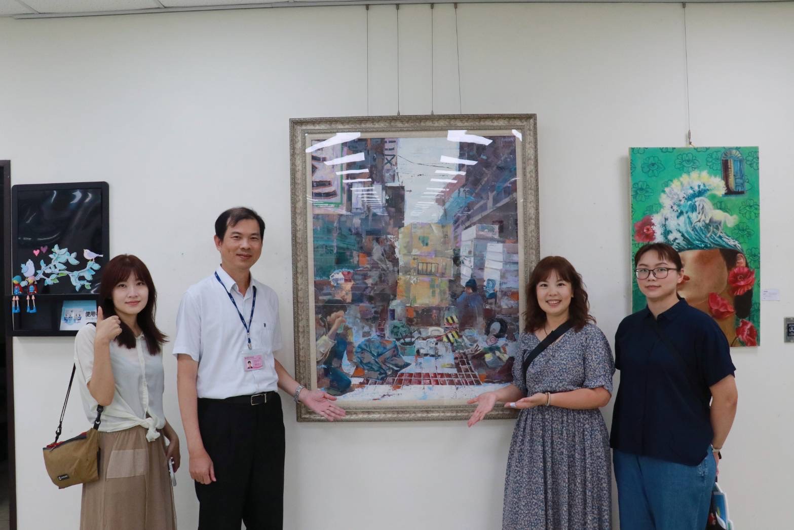 圖1三重高中高二美地政事務所展覽_合影.jpg