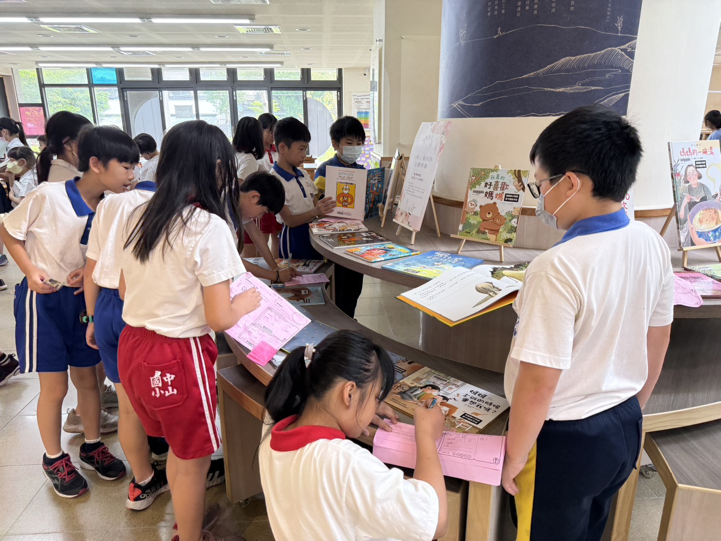 愛呀我的媽母親節暨漢字系列書展閱讀解謎活動.jpg