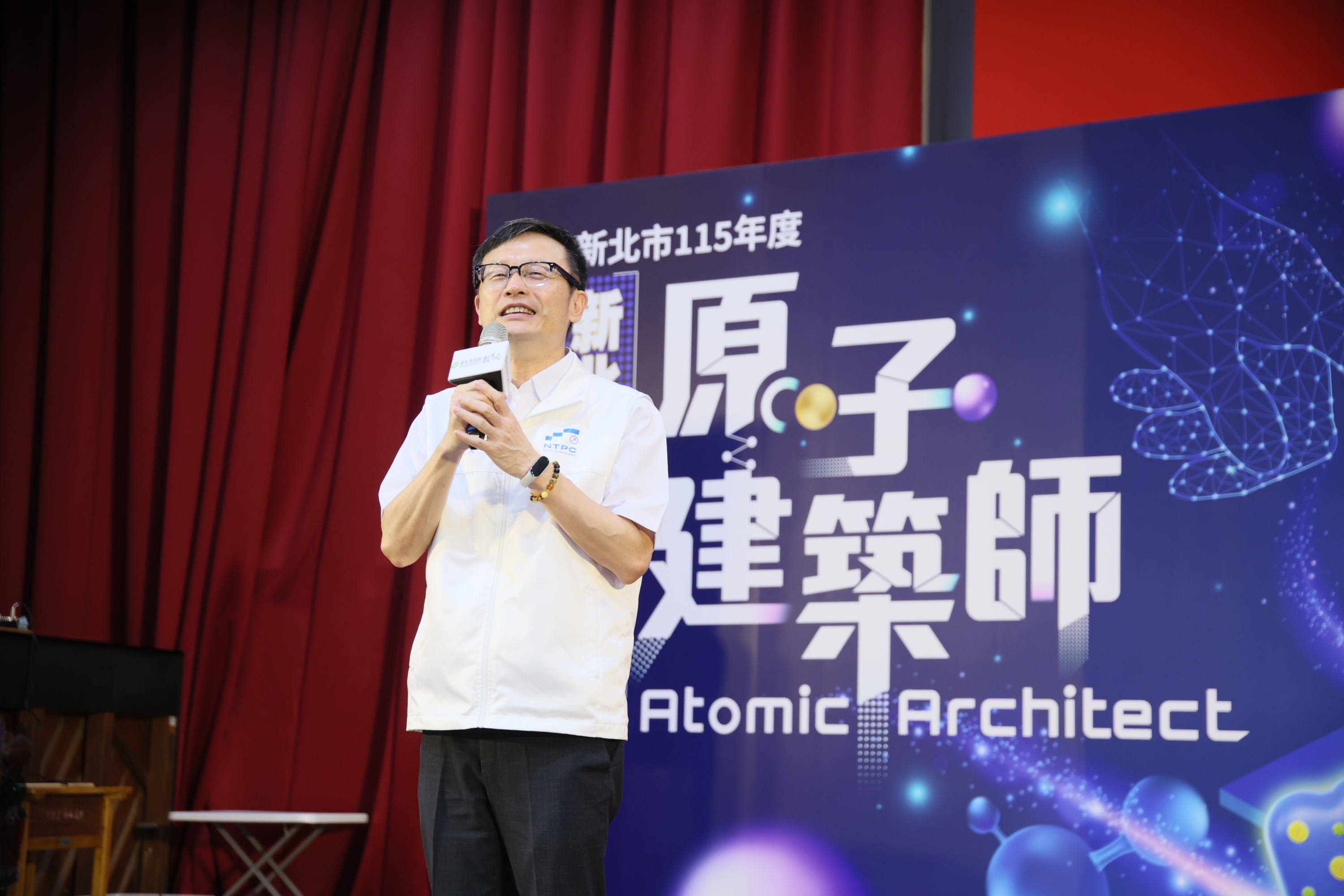 教育局長張明文勉勵師生,面對AI、半導體及能源科技快速發展,科學教育應結合生活與實.jpg