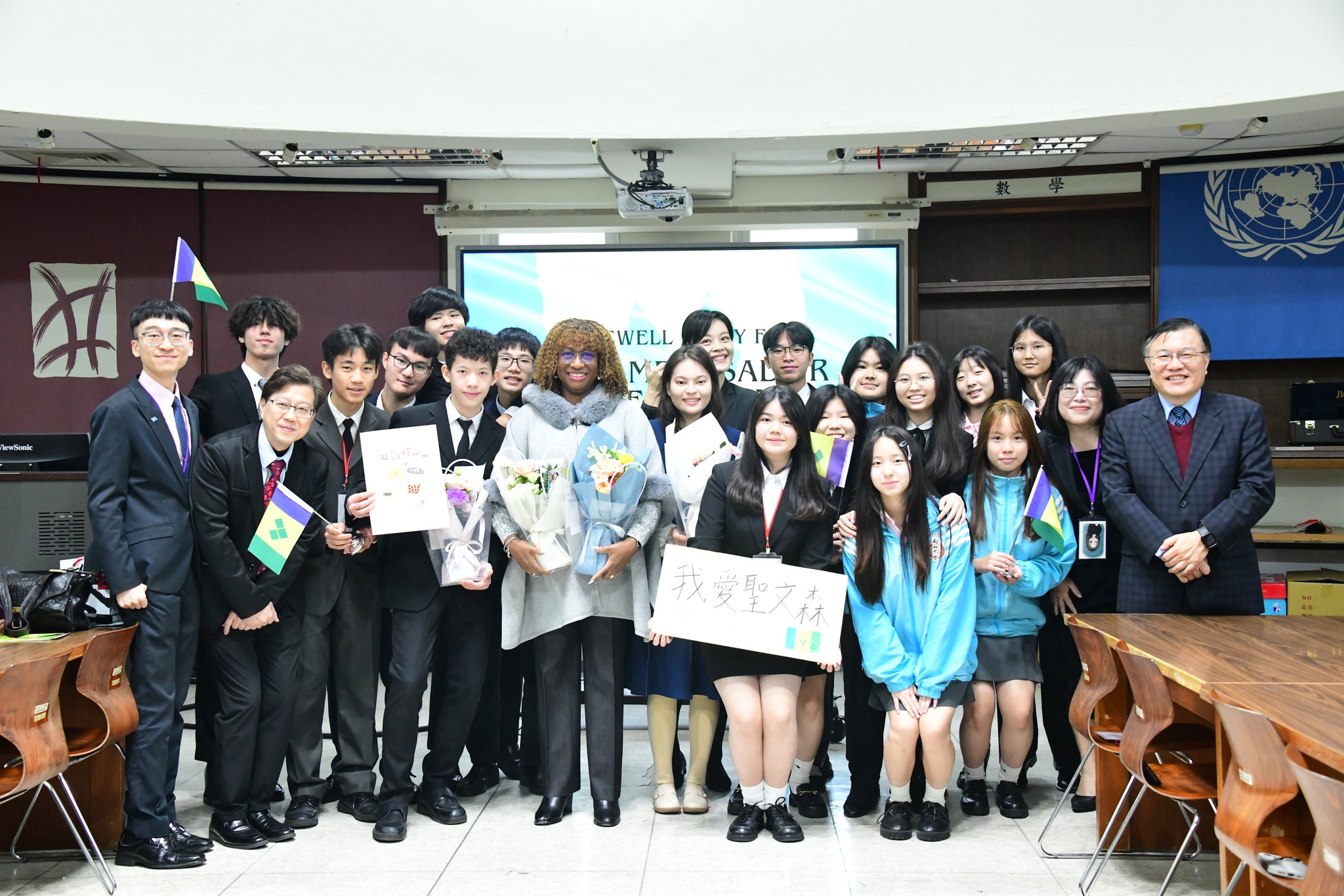 歡送柏安卓大使全體大合照.jpg