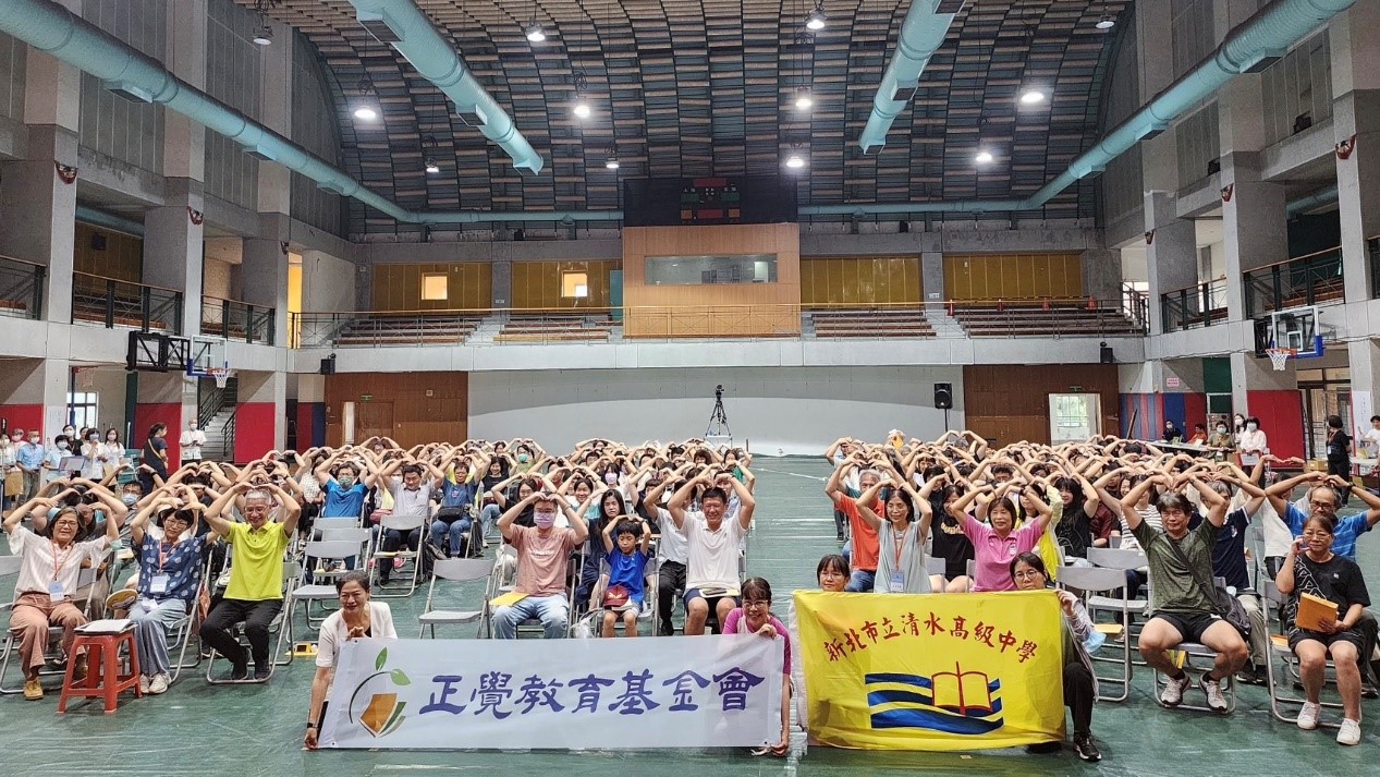 正覺教育基金會生命教育研習大合照.jpg