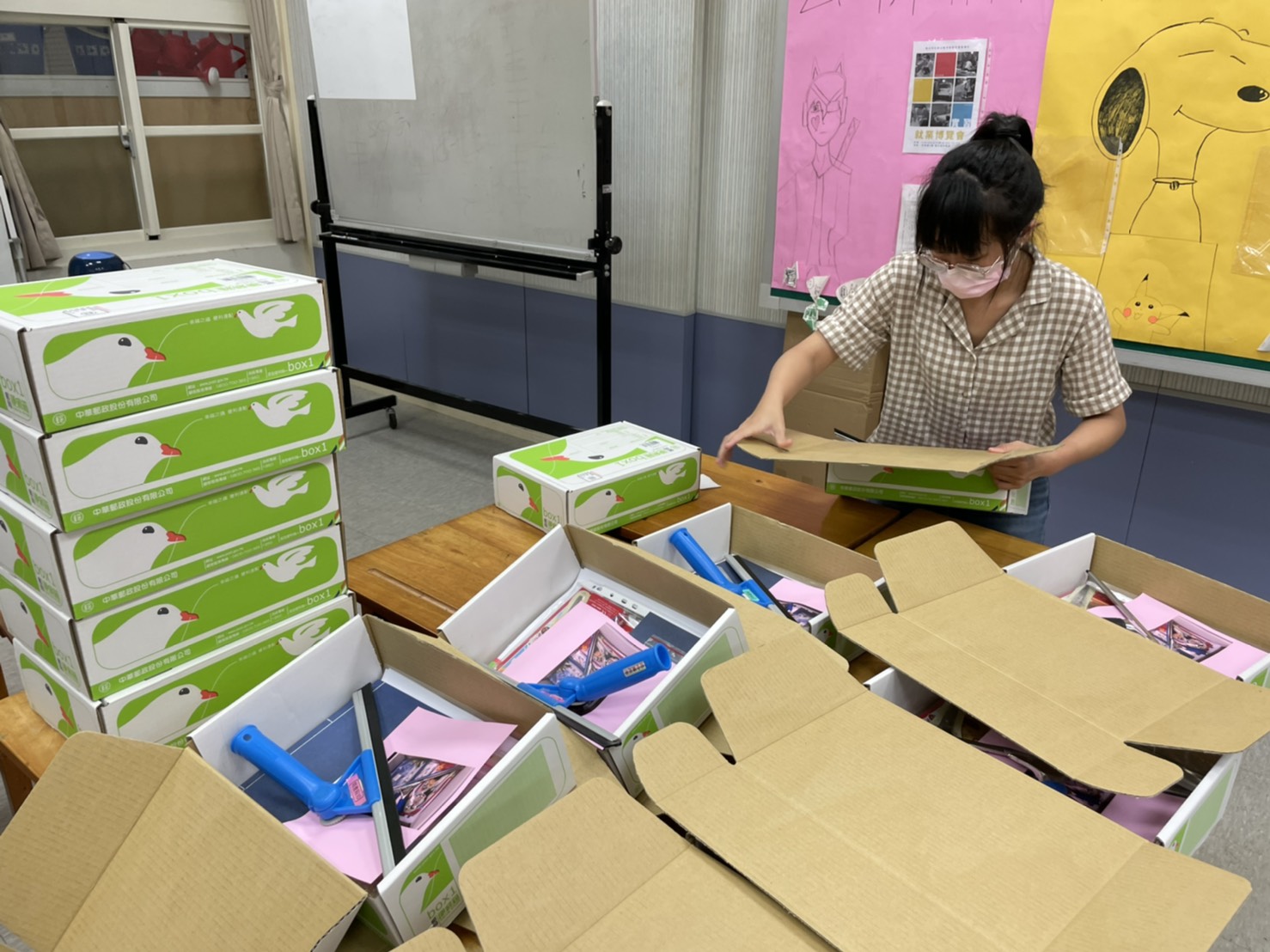 泰山高中特教老師自發性到學校為學生準備學習百寶箱