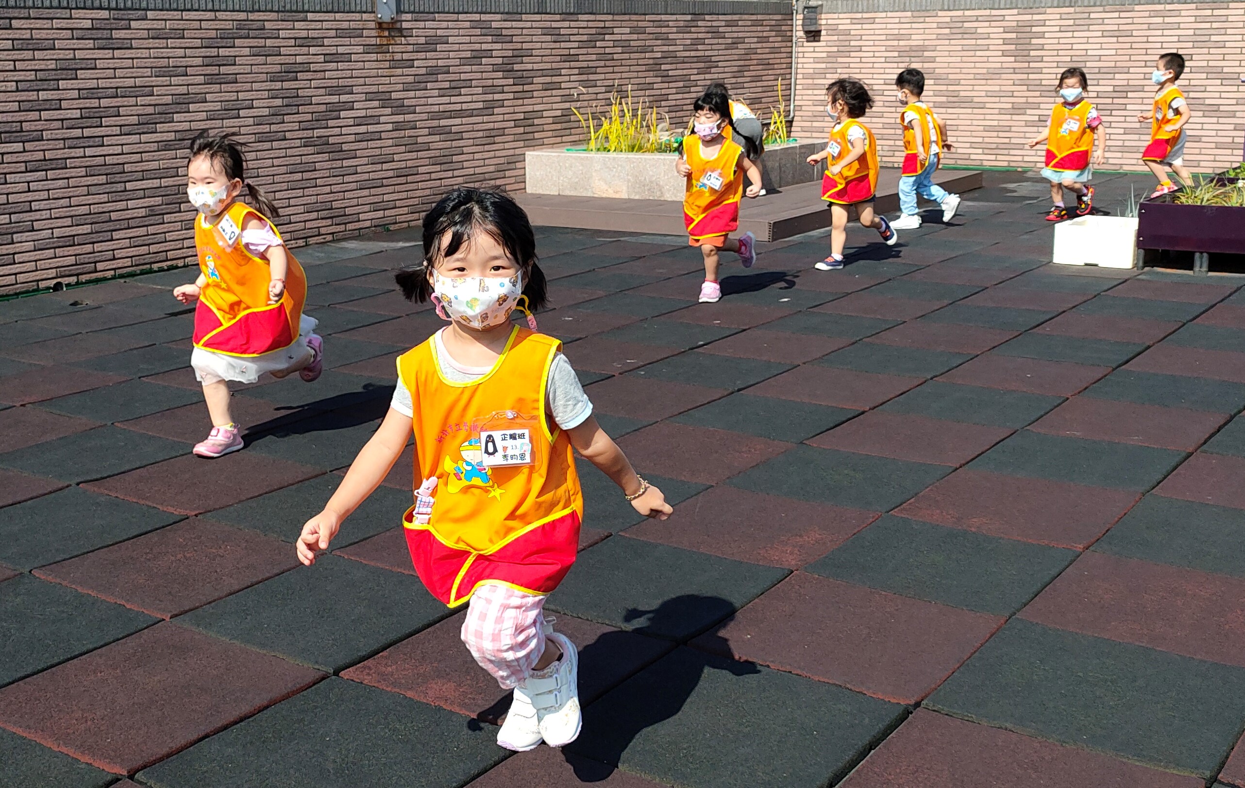 2.鶯歌幼兒園設計好玩的大肌肉活動，孩子每天一入園就是運動好時光.jpg