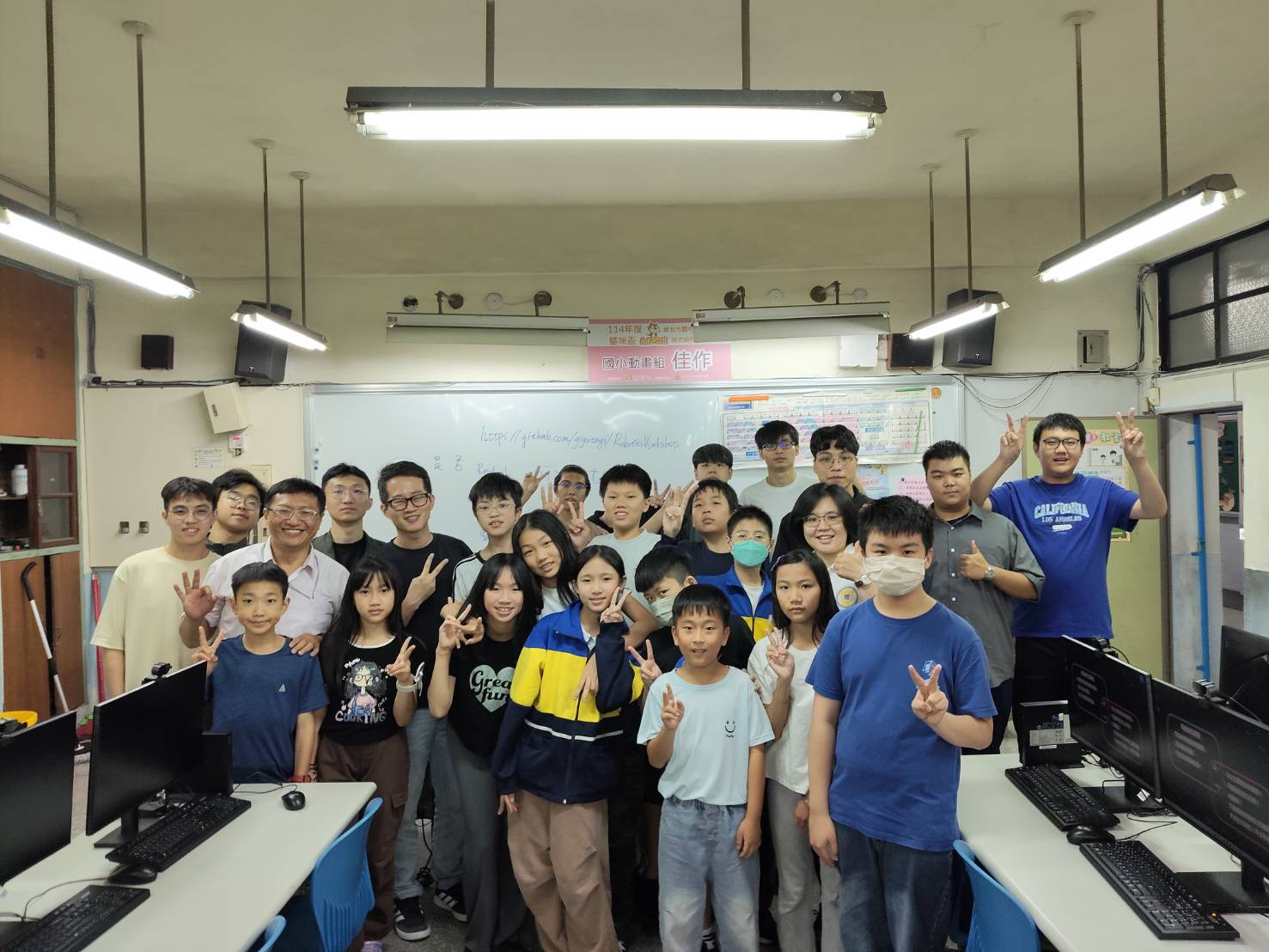 大手牽小手學AI　中山國小攜手亞東科大打造智慧機器人課程