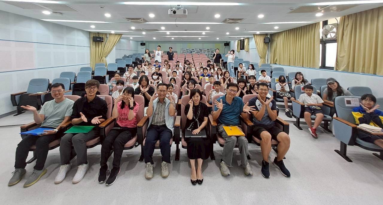 錢進國際-票亮女超人