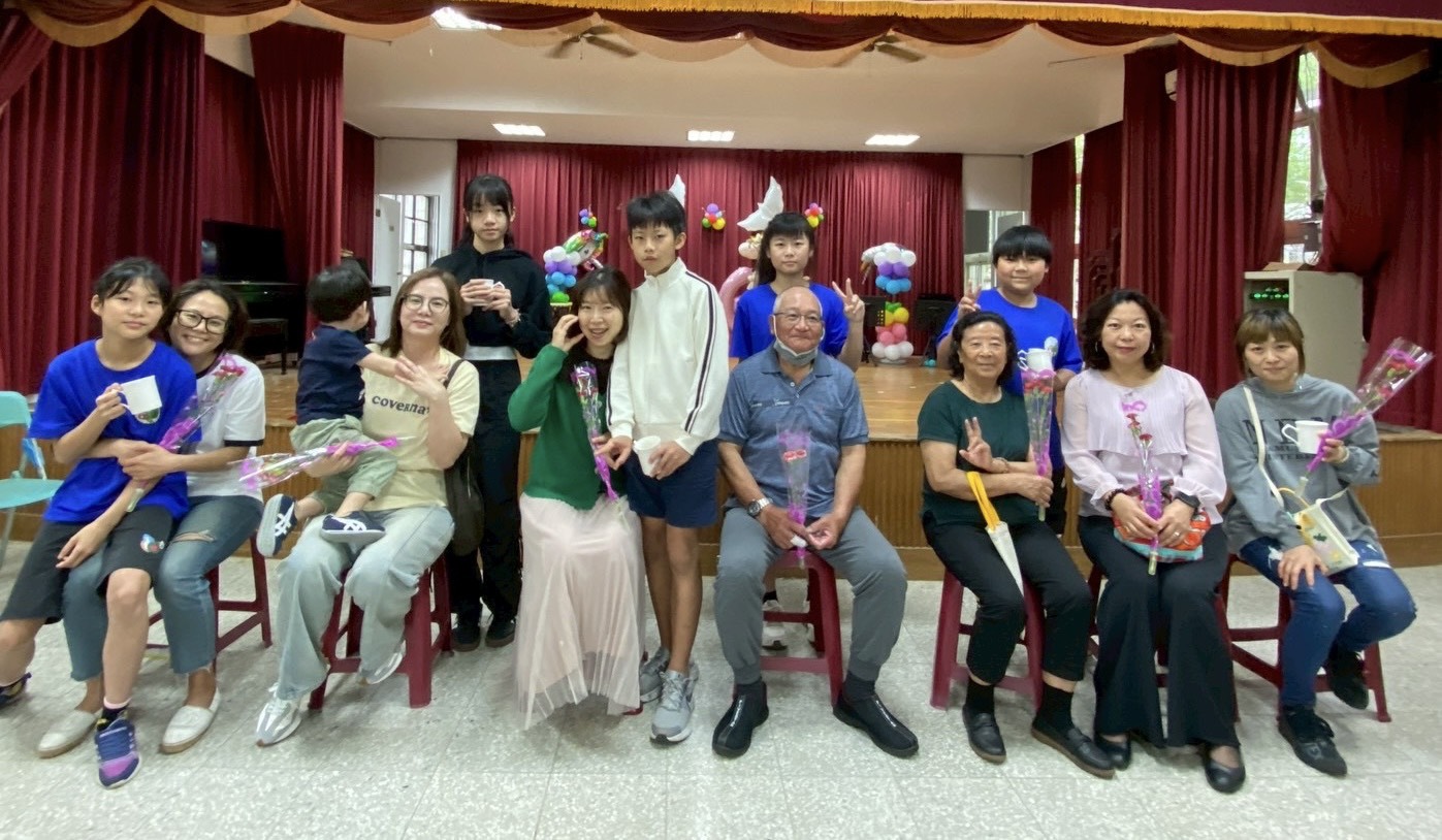「坪頂琴聲傳情 奉茶感念親恩」 —「愛的樂曲 愛的獻禮」母親節慶祝活動